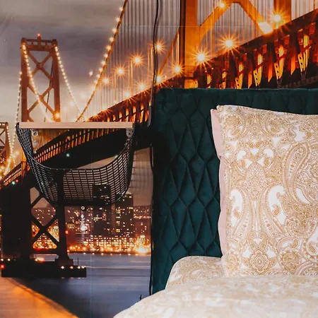 Old Town Stay - Private Room & Ensuite - B Reval Esterno foto