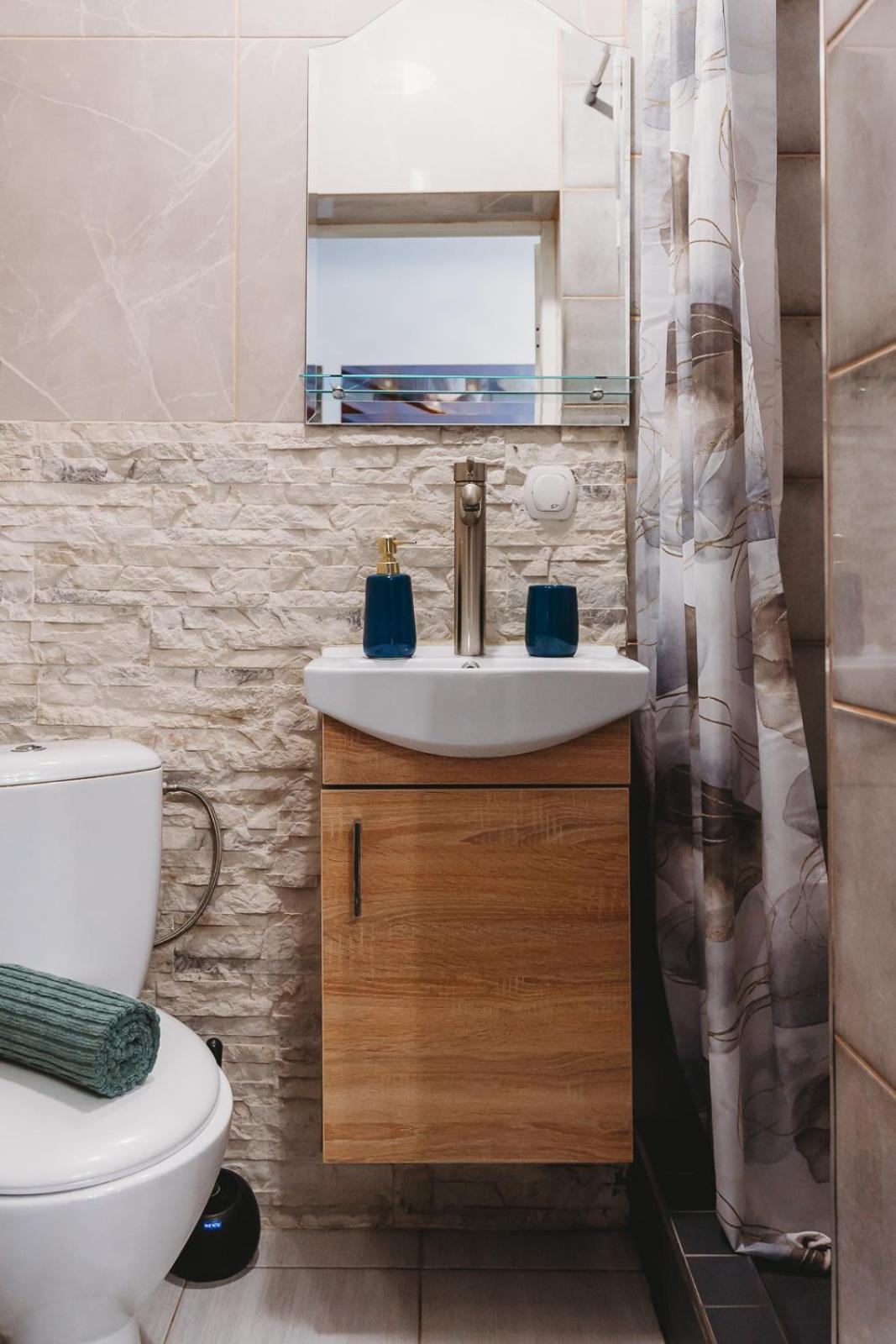 Old Town - Private & Ensuite - B